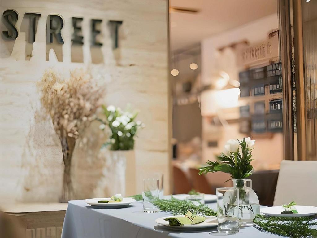 Clef Hotel Bangkok
