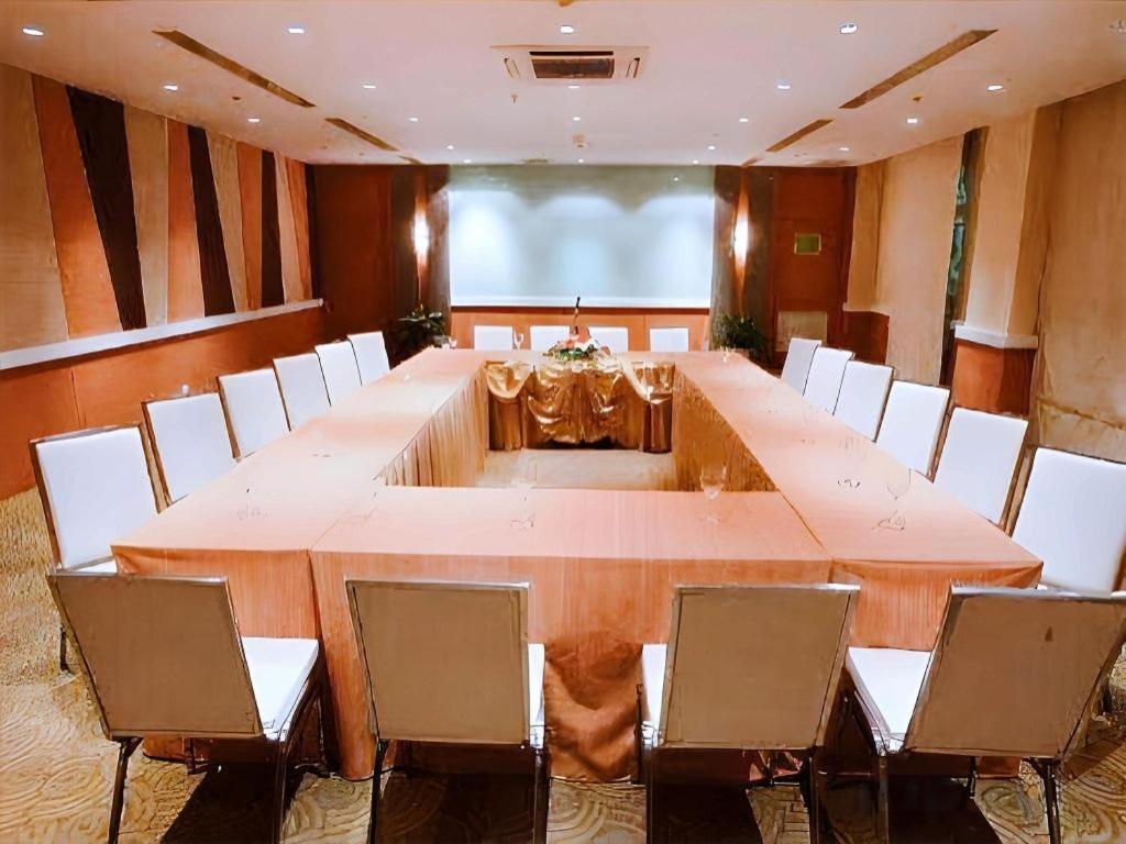 Clef 5* Bangkok